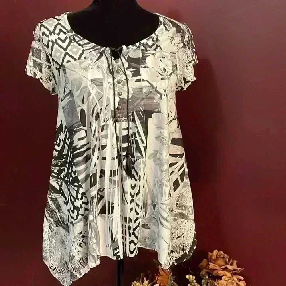 Style & Co Women’s PM Floral Short Sleeved Blouse